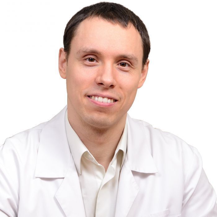 Дмитрий Бейнусов — дерматоонколог, кандидат медицинских наук, автор и ведущий курса по дерматоонкологии