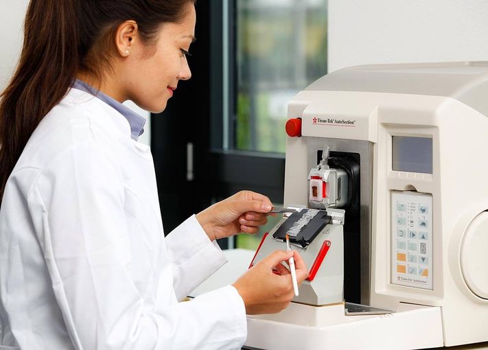 Tissue-Tek AutoSection