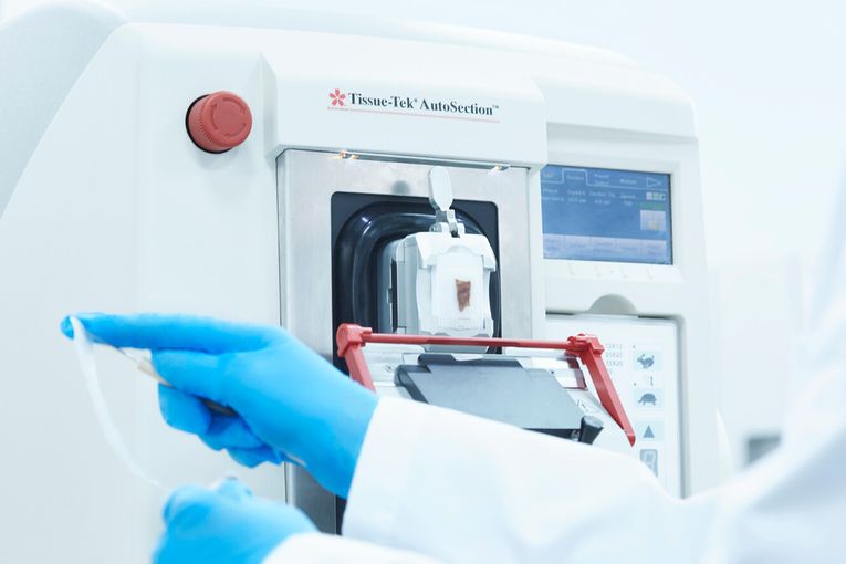 Tissue-Tek AutoSection