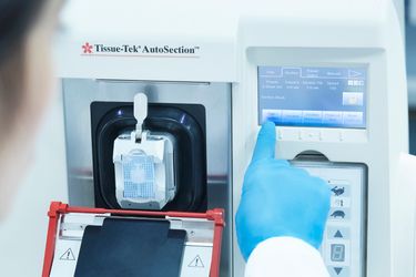 Tissue-Tek AutoSection