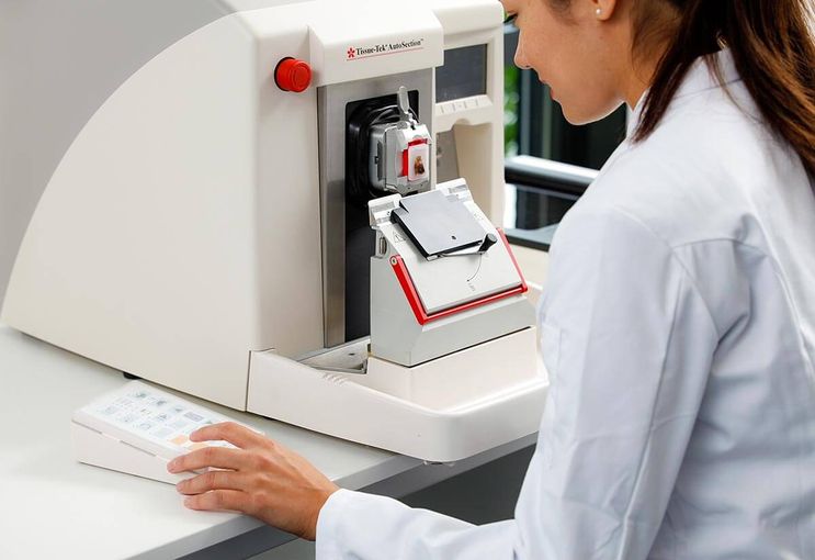 Tissue-Tek AutoSection