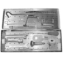 Для работы с плечевыми стержнями (каннюлированными)