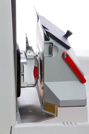 Tissue-Tek AutoSection