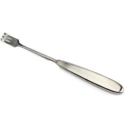 Крючок трехзубый